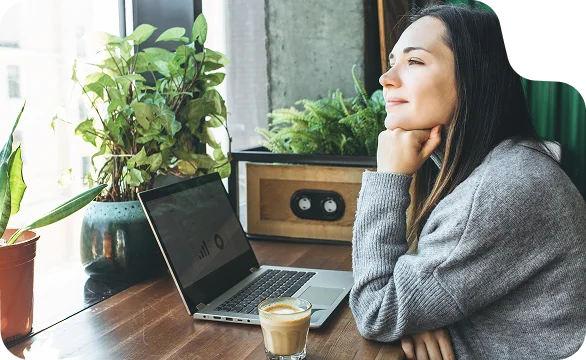 Freelancerin arbeitet-UPYU